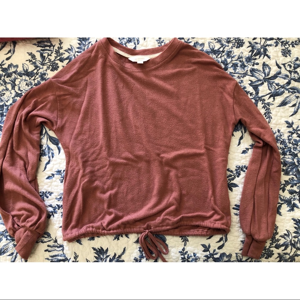 LC sweater